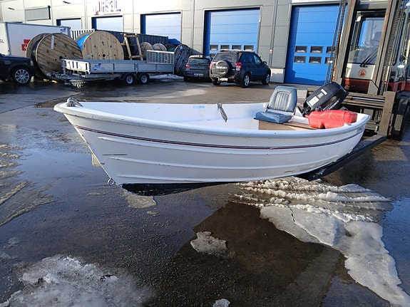 1996 SKIBSPLAST WITH 385 // SUZUKI 30hk 2T //