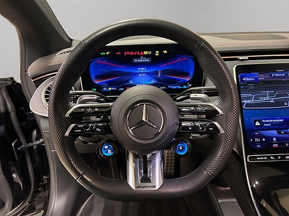 Mercedes-Benz EQE43 13 of 30