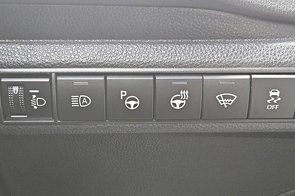 Toyota Corolla 25 of 29