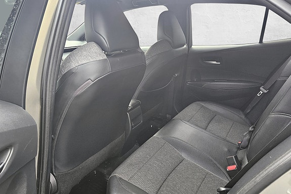 Toyota Corolla 11 of 29
