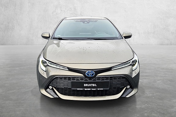 Toyota Corolla 8 of 29
