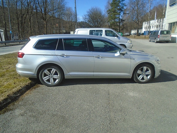 Volkswagen Passat 3 of 5