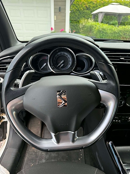 Citroen DS3 8 of 10