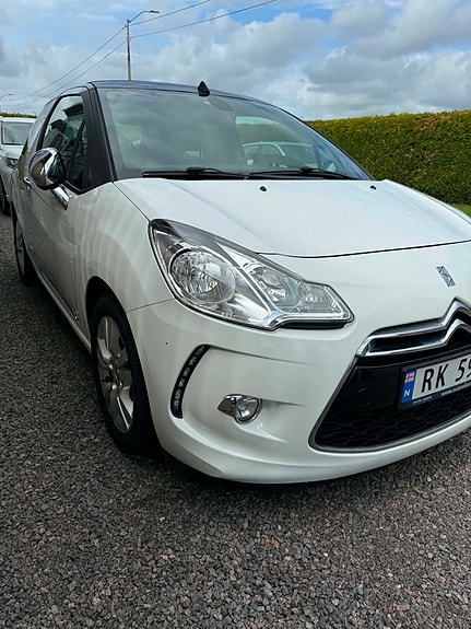 Citroen DS3 2 of 10