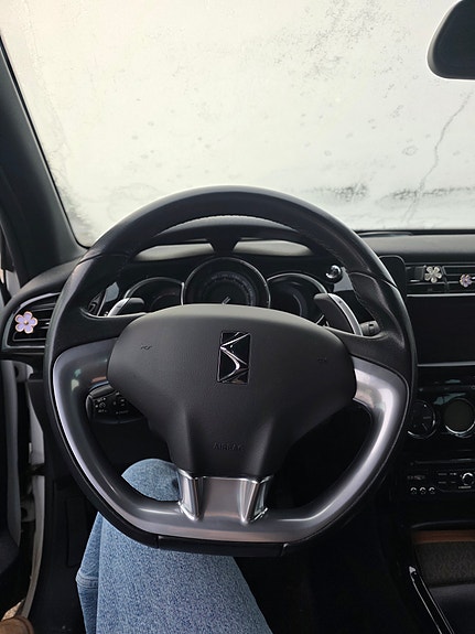 Citroen DS3 9 of 10