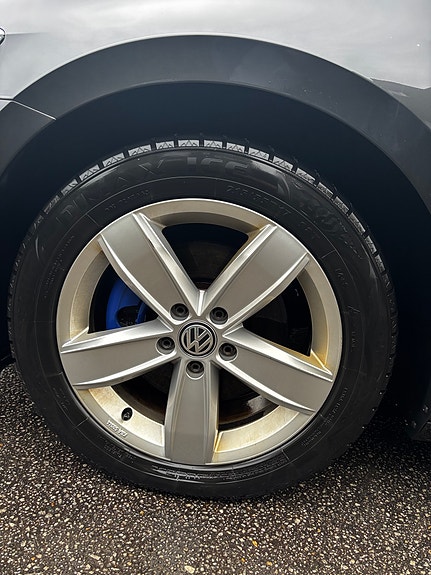 Volkswagen Passat 27 of 30