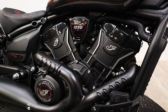 INDIAN Scout Bobber 15 of 28