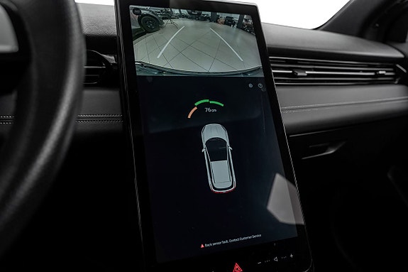 360° kamera og parkeringsassistent for stressfri manøvrering.