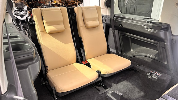 Land Rover Discovery 11 of 24