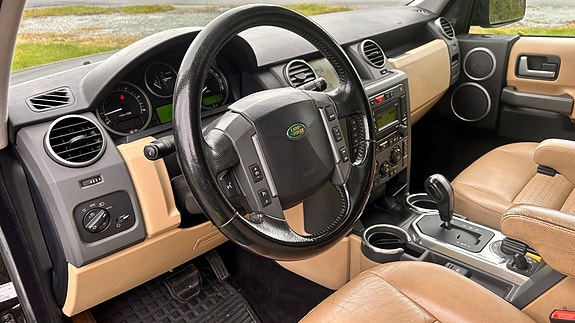 Land Rover Discovery 7 of 24
