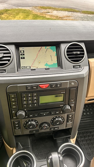 Land Rover Discovery 17 of 24