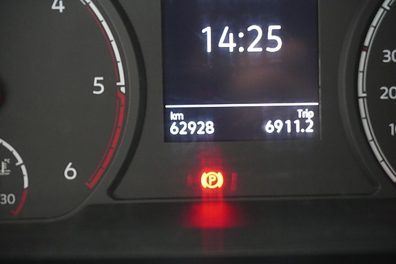 Volkswagen Caddy Maxi 22 of 23