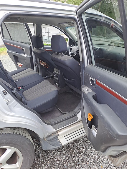 Hyundai Santa Fe 8 of 10