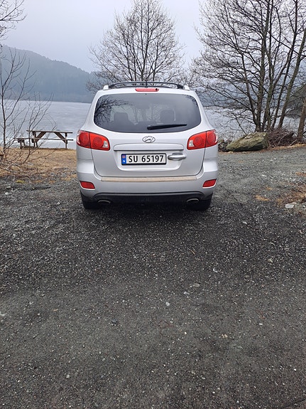 Hyundai Santa Fe 4 of 5