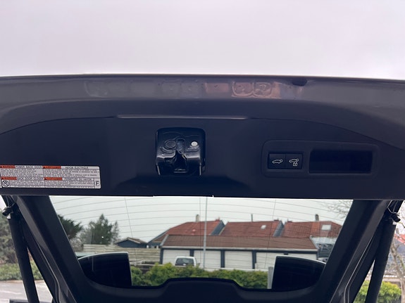 Subaru Solterra 16 of 17
