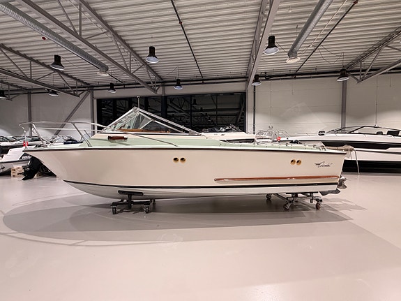 Velholdt og oppgradert Klassisk Coronet 21 DC med 2005 Volvo Penta 4,3! 4 of 5
