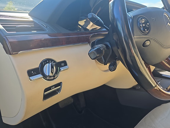 Mercedes-Benz S350 5 of 16