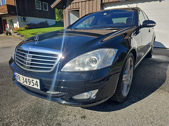Mercedes-Benz S350 14 of 16