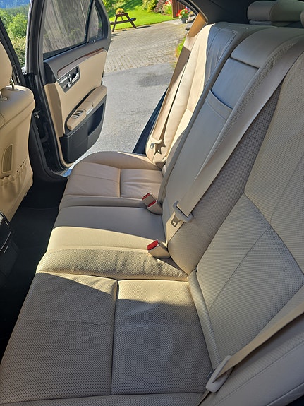 Mercedes-Benz S350 9 of 16