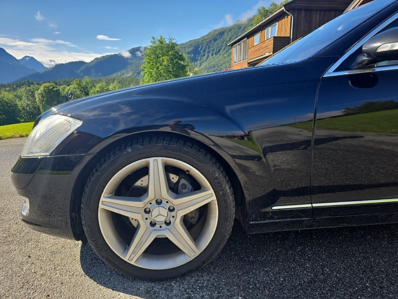 Mercedes-Benz S350 15 of 16