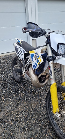 Husqvarna TE 300 8 of 22