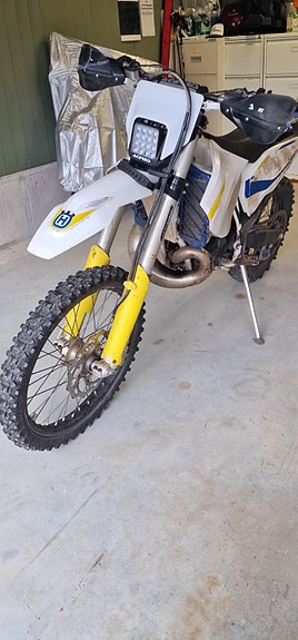 Husqvarna TE 300 4 of 22