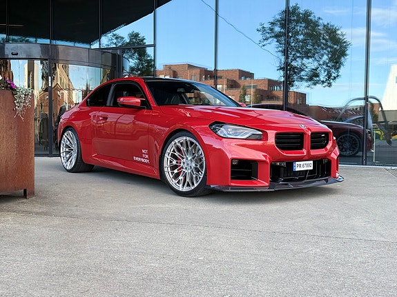 BMW M2 2 of 5