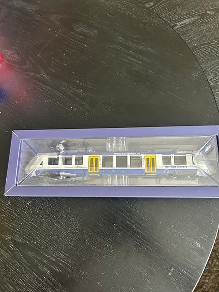 Product image 8 of 9