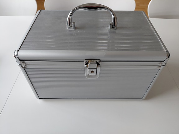 Product image 8 of 9