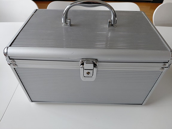 Product image 2 of 9
