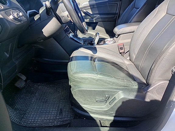 Ford S-MAX 12 of 16