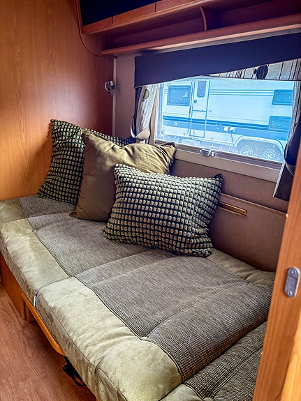 KABE Royal 780 BGXL på fast plass Ådneram camping 13 of 30