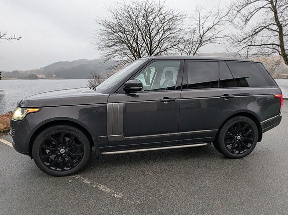 Land Rover Range Rover 2 of 30