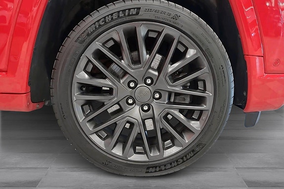 Jeep Compass 24 of 24