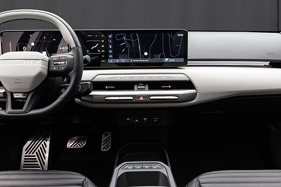 Kia EV4 15 of 30