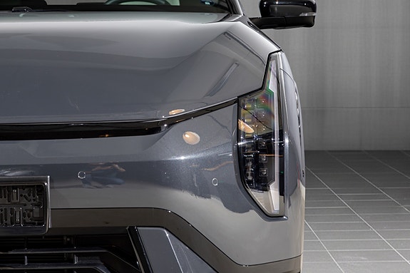 Kia EV4 8 of 30