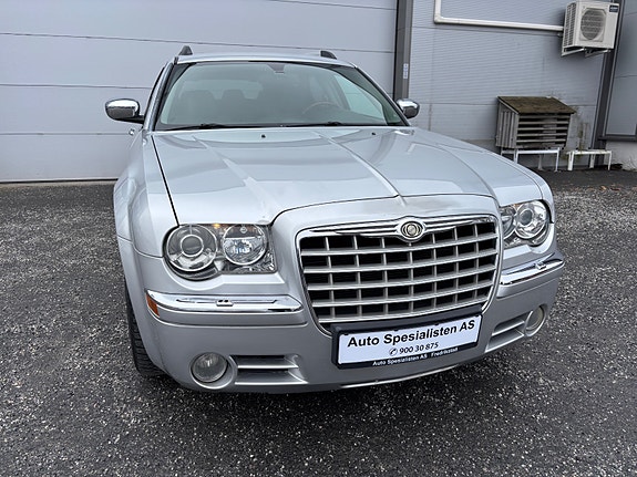 Chrysler 300C 5 of 5