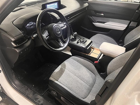 Mazda MX-30 15 of 17
