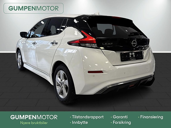 Nissan Leaf 3 of 5