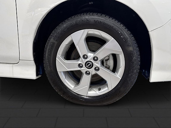 Nissan Leaf 9 of 20
