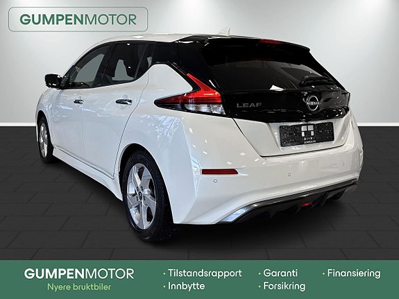 Nissan Leaf 3 of 5