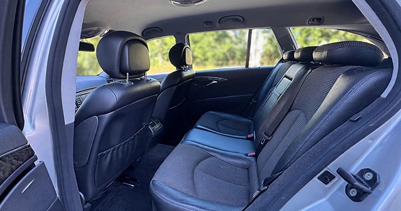 Mercedes-Benz E280 15 of 21