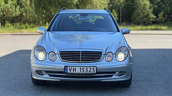 Mercedes-Benz E280 6 of 21