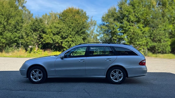 Mercedes-Benz E280 4 of 21
