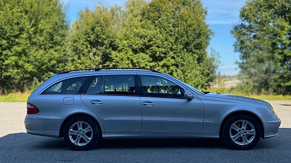 Mercedes-Benz E280 3 of 21
