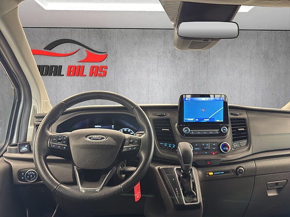 Ford Transit Custom 12 of 30