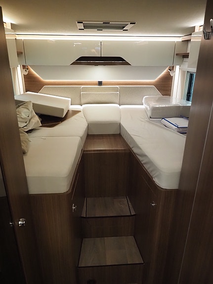 Hymer B 580 MC - Hydrauliske støttebein - Alde varmer. 10 of 30