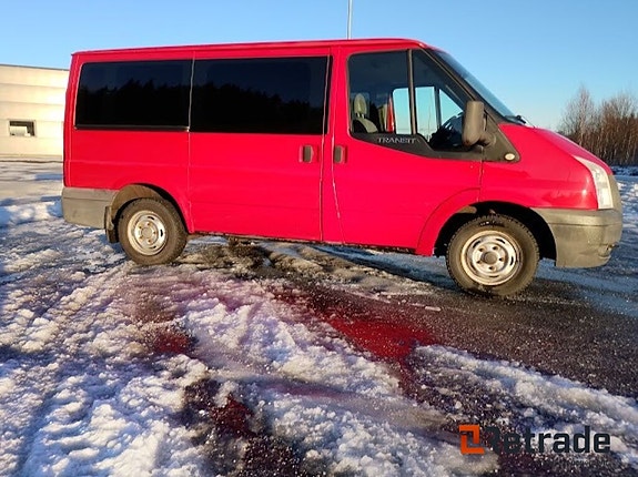 Ford Transit 300S Kombi 2 of 5