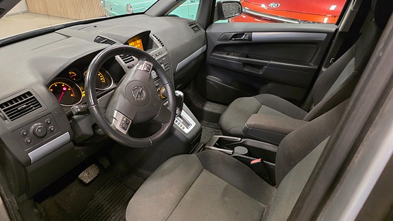 Opel Zafira 5 of 5