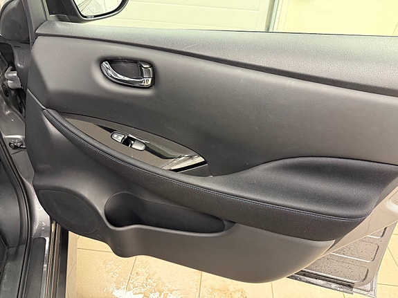 Nissan Leaf 20 of 27